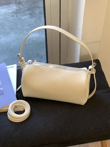 Women Minimalist Baguette Bag Lychee Grain PU Leather Shoulder Crossbody Bag Fashion Barrel Handbag With Adjustable Single Strap