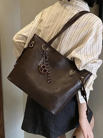 Women Large PU Leather Tote Bag Minimalist Commuter Shoulder Bag With Pendant Contrast Color Stitching Retro Fashion Handbag