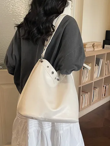 Women Large Capacity PU Leather Tote Bag Fashion Metal Eyelets Rivets Commuter Shoulder Bag High Quality Chic Daily Handbag