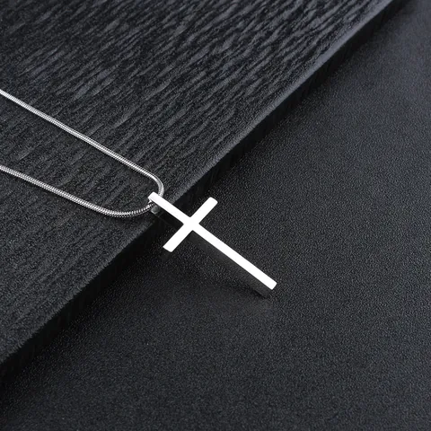 Collana con Pendente a Croce in Acciaio Inossidabile Minimalista Argento Lucido Catena a Serpente Geometrica per Uomo Donna Gioielli