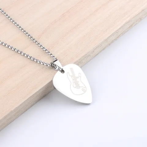 Stainless Steel Guitar Pick Pendant Necklace Music Theme Heart Pattern Pick Charm Necklace For Men Women Minimalist Jewelry
