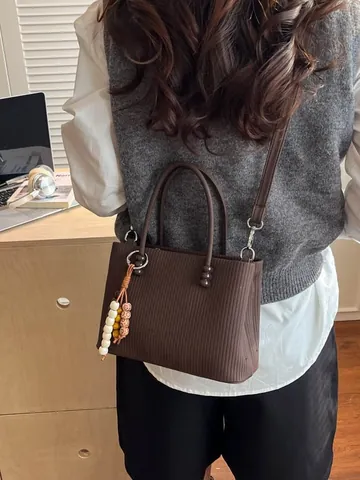 Borsa Quadrata Vintage in Pelle PU a Righe Verticali per Donna Con Ciondolo in Perline di Legno Piccola Borsa a Tracolla