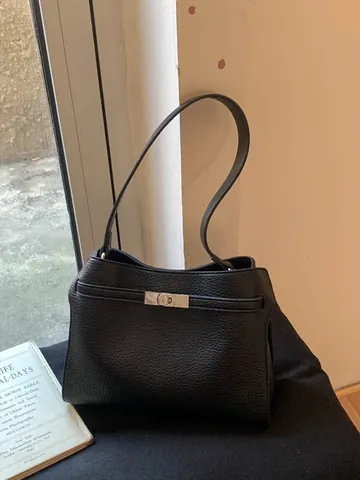 Vintage Litchi Texture PU Leather Shoulder Bag For Women Minimalist Tote With Silver Turn Lock Commuter Crossbody Bag