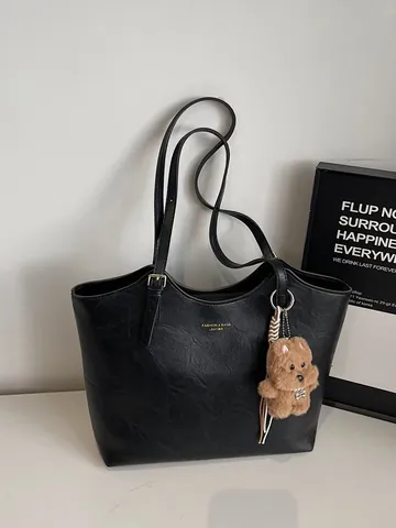 Large Capacity Vintage PU Leather Tote Bag For Women Urban Minimalist Commute Shoulder Bag With Plush Bear Charm Shopper Bag