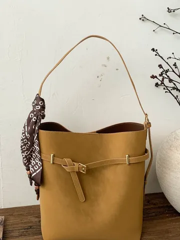 Borsa Tote a Secchiello di Grande Capacità in Pelle PU Retrò per Donna Borsa a Tracolla Minimalista da Pendolare Con Sciarpa Decorativa Hardware Dorato