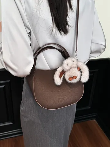 Women Litchi Grain Hobo Bag Vintage PU Leather Shoulder Bag With Plush Rabbit Charm Adjustable Strap Minimalist Crossbody Handbag