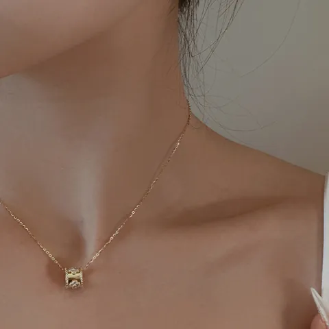 Fashion Stainless Steel Cylinder Pendant Necklace Gold Silver Plated Clover Flower Zirconia Inlaid Clavicle Chain Jewelry For Women
