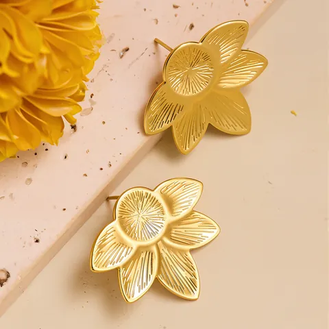 Fashion Light Luxury Leaf Flower Stainless Steel Stud Earrings For Women Unique Geometric Design Gold Plated Ear Jewelry Gift