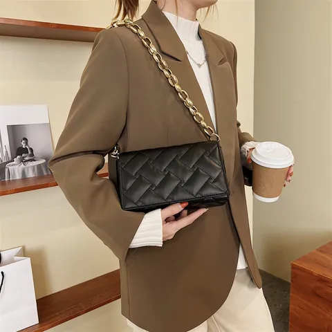Women Quilted PU Leather Shoulder Bag Fashion Gold Thick Chain Elegant Square Crossbody Handbag Stylish Daily Messenger Bag