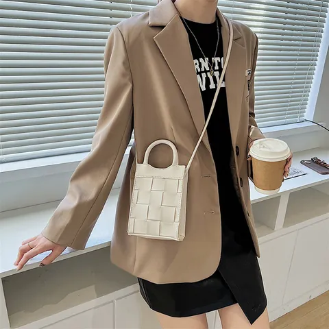 Women Woven PU Leather Mini Square Crossbody Bag Fashion Braided Handbag For Casual Travel Lady Shoulder Bag Cell Phone Purse