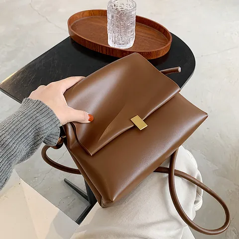 Sac Bandoulière en Cuir PU Vintage Pour Femmes Petit Sac à Épaule Carré Minimaliste Avec Boucle en Métal Sac à Main Quotidien
