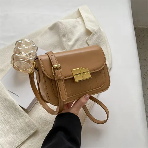 Sac Bandoulière Femme en Cuir PU à Motif Crocodile Avec Serrure en Or en Forme de Chocolat Sac à Main Rétro pour Usage Quotidien