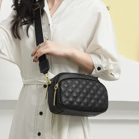 Women's Quilted Pebble Grain Cowhide Leather Crossbody Bag Gold Zipper Small Square Camera Bag With Wide Strap