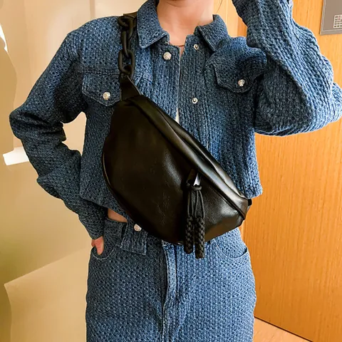 Bolso de Pecho para Mujer Trendy de Cuero PU con Pliegues Media Luna Bandolera de Gran Capacidad Estilo Dumpling con Cadena Gruesa