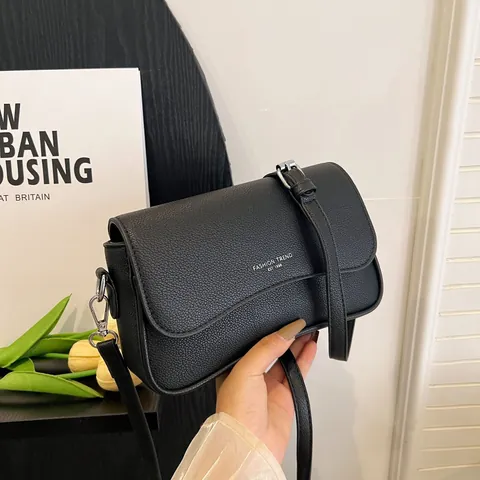 Damen Fashion Trend PU Leder Kieselmaserung Umhängetasche Quadratische Unterarmtasche Mit Verstellbarem Riemen Alltagsgebrauch