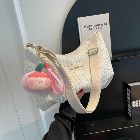 Bolso Cruzado de Estilo Coreano con Textura de Burbujas Plisadas para Mujer Bolso de Hombro Nube Suave con Lindo Colgante de Melocotón Correa Ajustable