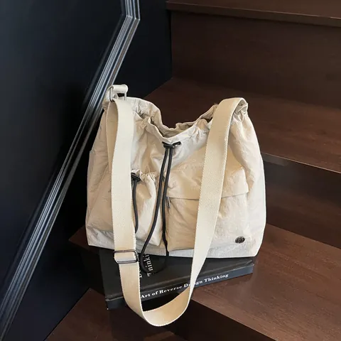 Casual Nylon Drawstring Shoulder Bag Μεγάλης Χωρητικότητας Crossbody Tote Bag Για Γυναίκες Urban Minimalist Daily Commuting