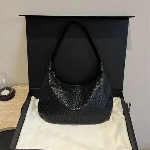 Women Woven Underarm Bag PU Leather Large Capacity Hobo Bag Fashion Minimalist Zipper Shoulder Bag Gold Red Silver White Black