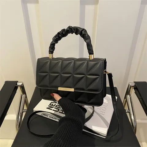 Modern Women Quilted PU Leather Small Square Crossbody Bag With Cloud Handle Diamond Pattern Flap Handbag Daily Shoulder Bag