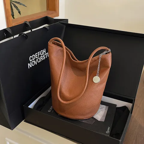 Damen Retro PU Leder Eimer Tasche Modisch Lässig Einfarbig Schultertasche Tägliche Pendler Handtasche Mit Kettendeko