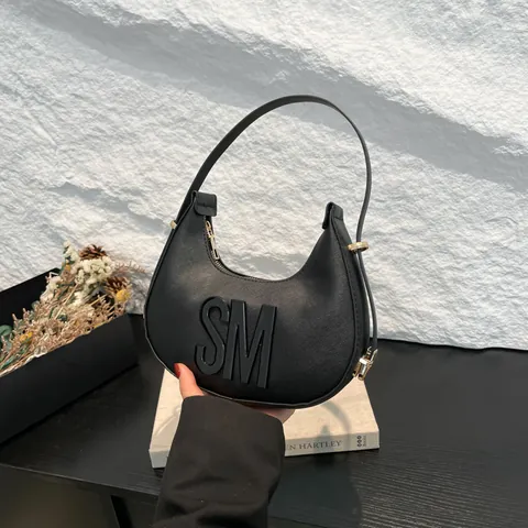 Fashion PU Leather Hobo Underarm Bag For Women Urban Minimalist Solid Color Letter Print Dumpling Bag With Gold Hardware