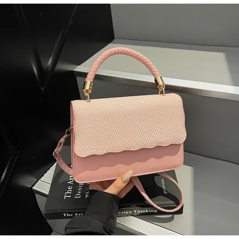 Moda Donna Borsa da Sottobraccio in Pelle PU Manico Intrecciato Patta a Onde Chiusura Magnetica Borsa a Spalla Casual Quotidiana