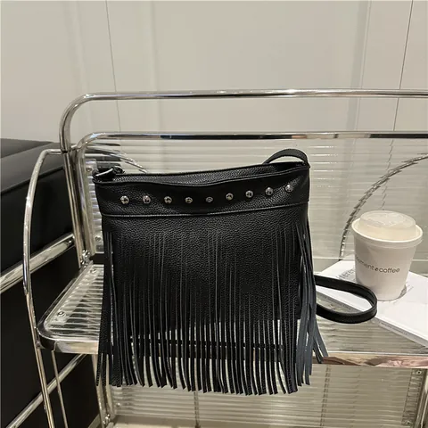 Borsa a Spalla Boho Vintage con Frange per Donna in Pelle PU con Borchie Borsa a Tracolla di Grande Capacità Borsa alla Moda Quotidiana