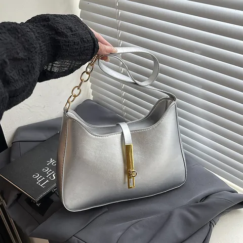 Sac sous le bras en Cuir PU pour Femmes Avec Fermoir en Métal Doré Chaîne Vintage Hobo Sac à Bandoulière Minimaliste Mode Sac à Main