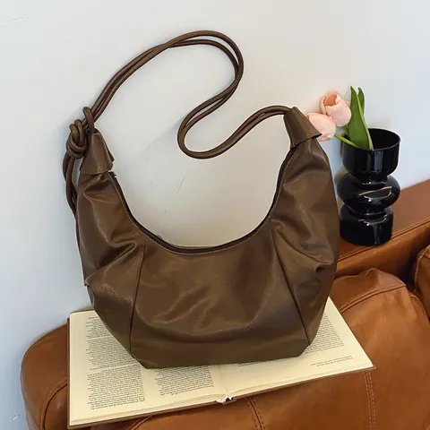 Vintage PU Leather Pleated Hobo Bag For Women Maillard Style Knot Strap Underarm Shoulder Bag Minimalist Half Moon Bag