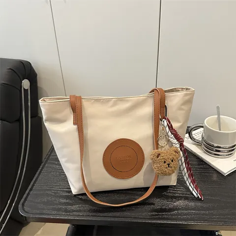 Women's High Capacity Nylon Tote Bag Urban Minimalist Single Shoulder Bag 2025 New Style College Daily Commuter Handbag