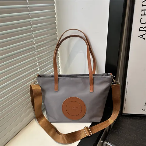 Women's High Capacity Nylon Tote Bag Urban Minimalist Single Shoulder Bag 2025 New Style College Daily Commuter Handbag