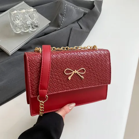 Women Stylish PU Leather Crossbody Bag With Golden Bowknot Metal Buckle Woven Texture Flap Chain Shoulder Bag Daily Fashion