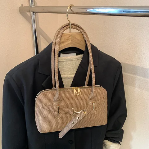 Women's PU Leather Woven Texture Shoulder Bag Large Capacity Fashion Underarm Bag Retro Gold Buckle Urban Casual Handbag