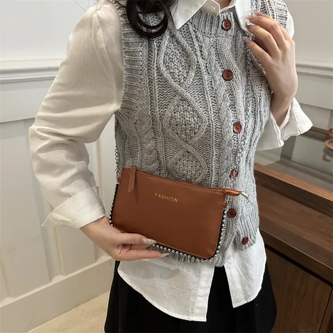 Women Fashion PU Leather Envelope Crossbody Bag With Silver Chain Rivet Decor Solid Color Small Shoulder Bag Daily Party Gift