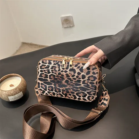 Women Leopard Print Crossbody Bag Small Square Camera Bag Double Zipper Wide Shoulder Strap Fashion Retro Handbag Purse