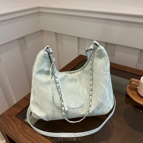 Damen Große Kapazität Plissee Hobo Schultertasche PU Leder Umhängetasche Mit Silberner Kette Wolke Anhänger Lässig Pendler Tote