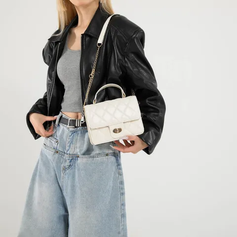 Women Quilted Rhomboid PU Leather Shoulder Bag With Chain Strap Vintage Small Square Crossbody Bag For Daily Use