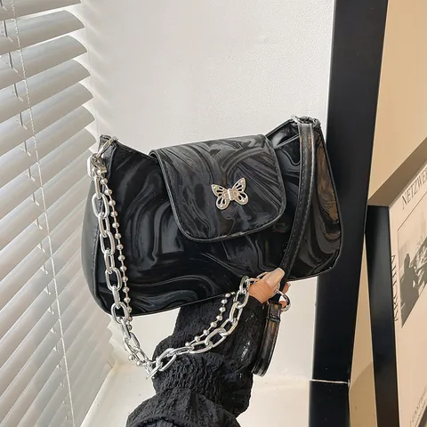 Borsa Sottospalla da Donna con Motivo Marmorizzato Borsa a Tracolla in Pelle PU alla Moda Con Fibbia a Farfalla in Metallo e Tracolla a Catena