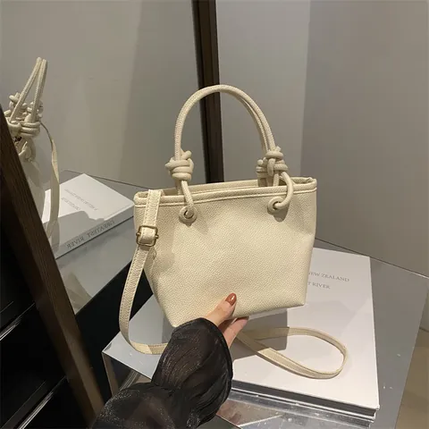 Litchi Grain PU Leather Bucket Bag For Women With Knot Handle And Cloud Plush Charm Fashion Handbag Crossbody Bag