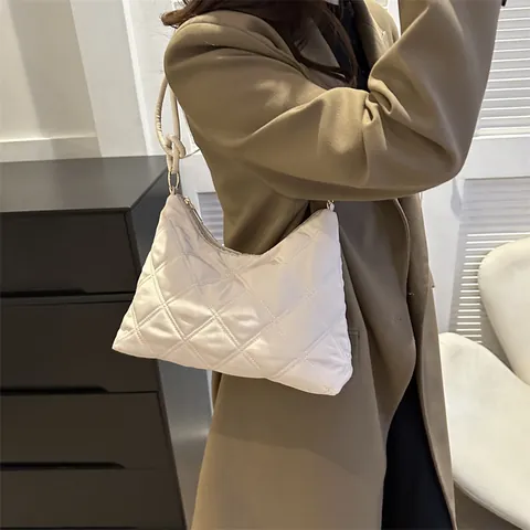 Borsa Sottobraccio Trapuntata in Stile Coreano per Donna Grande Capacità Nylon Puffy Borsa a Spalla Casual Minimalista Hobo Bag