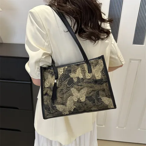 Bolso Tote Bordado Vintage para Mujer Gran Capacidad Patrón Mariposa Flor Bolso de Hombro PU Con Decoración Borla Estilo Étnico