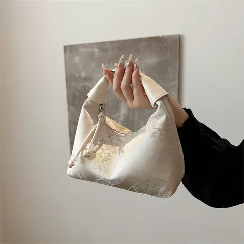 Nuova Borsa Sotto l'Ascella in Raso Jacquard Stile Cinese per Donna Borsa Hobo con Ricamo Floreale Retrò e Tracolla con Perline