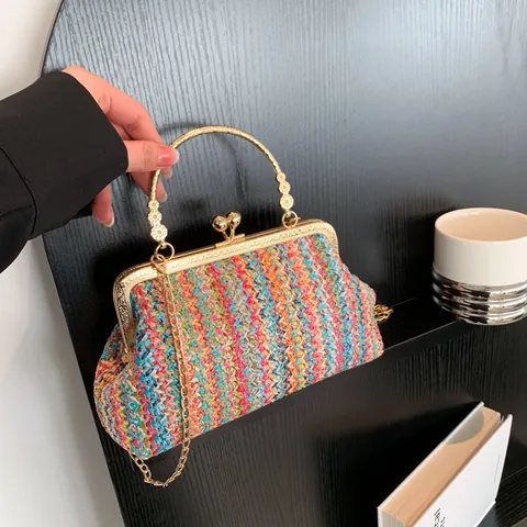 Vintage Woven Straw Shell Crossbody Bag For Women Colorful Zigzag Pattern Evening Clutch With Chain Strap Metal Handle