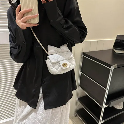 Women's Mini Quilted Shoulder Bag With Large Bow Decoration PU Leather Chain Crossbody Small Square Bag For Daily Party