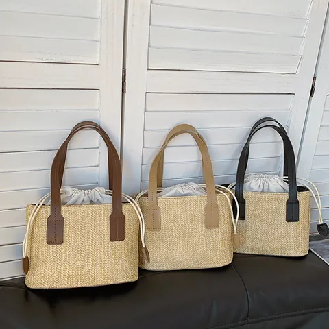 Borsa a Secchiello in Paglia Intrecciata da Donna Moda Estate Vacanza Casual Borsa a Tracolla Con Tasca Interna a Coulisse Cinghia Regolabile