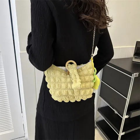 Sac à Épaule Femme Texture Bulle Avec Poignée en Bois Bandoulière Chaîne Métal Tissu Popcorn Sac à Main à Carreaux Décontracté
