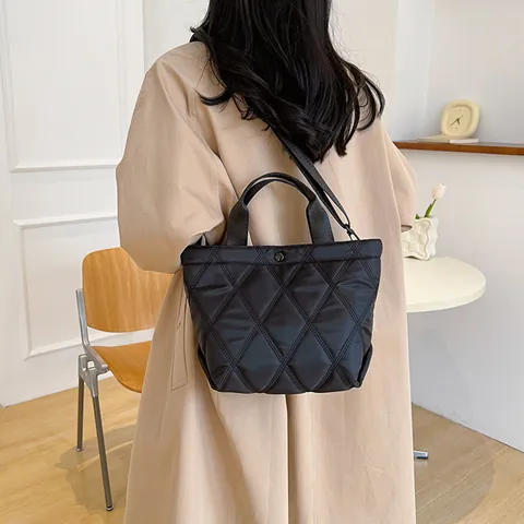 Borsa Tote Trapuntata Donna alla Moda con Reticolo a Rombi Borsa a Spalla in Nylon di Grande Capacità per Pendolarismo Quotidiano