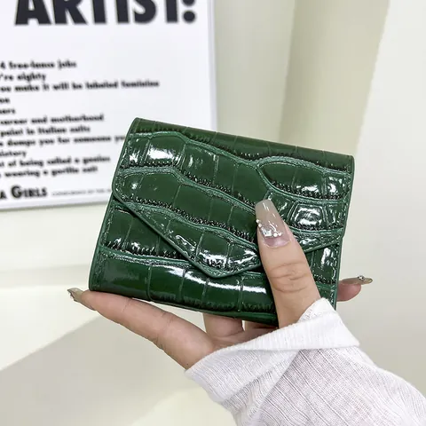 Women Fashion Crocodile Pattern Patent Leather Envelope Clutch Wallet Small Tri-fold Purse Card Holder Handbag Portable Bag