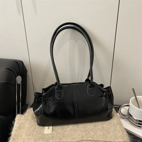 Women Minimalist PU Leather Shoulder Bag Retro Underarm Bag Fashion Commuter Tote Bag Versatile Daily Handbag