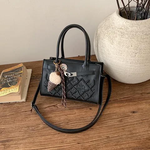 Vintage Embroidered PU Leather Shoulder Bag For Women Fashion Crossbody Bag With Metal Lock And Ice Cream Pendant Elegant Handbag